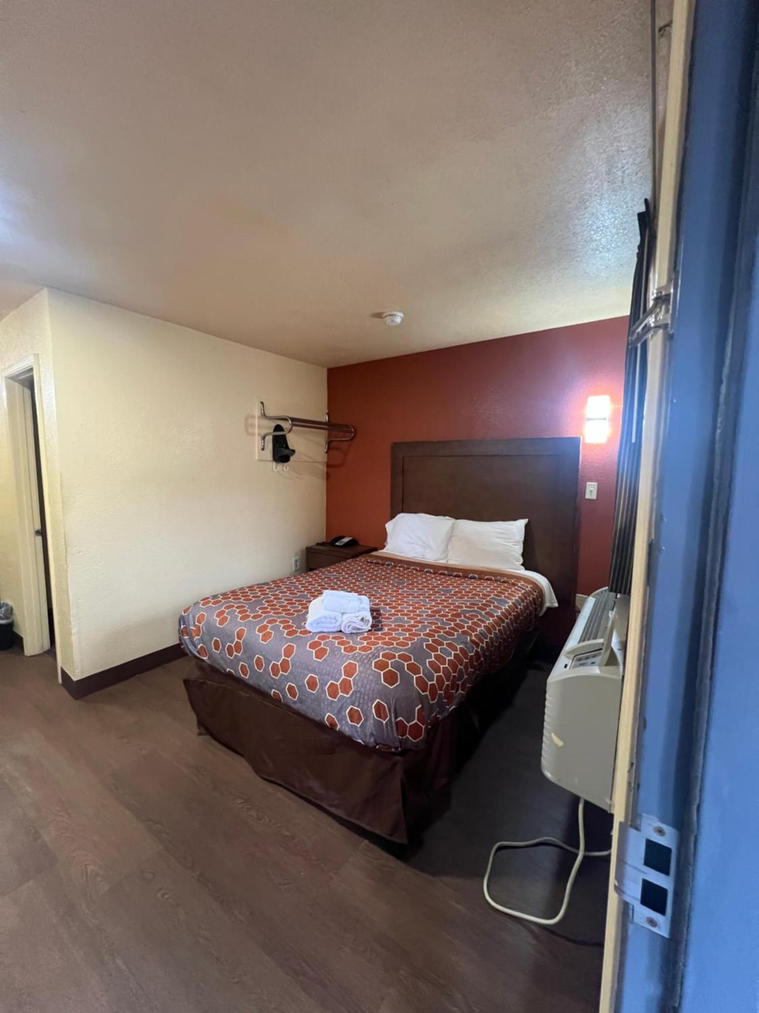 Rodeway Inn & Suites East New Orleans Ngoại thất bức ảnh