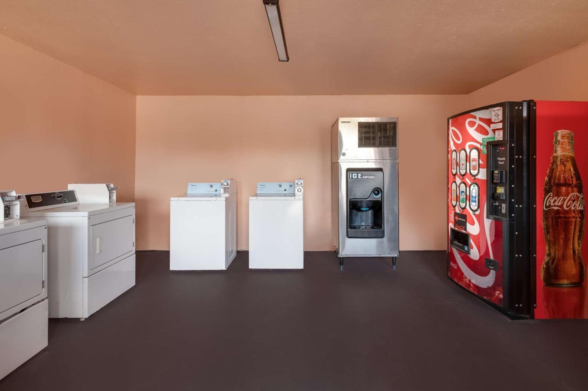 Rodeway Inn & Suites East New Orleans Ngoại thất bức ảnh